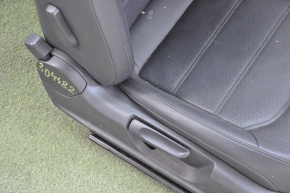 Пассажирское сидение VW Passat b7 12-15 USA с airbag, механич, кожа черн