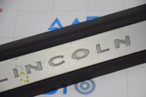 Накладка порога передняя правая Lincoln MKZ 13-16 хром с подсветкой черн, тычки, полез хром, царапины