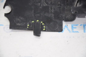 Дефлектор радіатора правий Nissan Pathfinder 13-20 зламаний креп