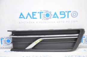 Решетка переднего бампера боковая правая VW Passat b8 16-19 USA без птф, слом креп, песок