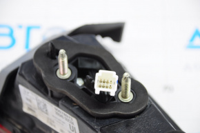Ліхтар внутрішній кришка багажника лівий Infiniti QX30 17- тріщина
