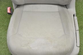 Водійське сидіння VW Passat b8 16-19 USA без airbag, ганчірка сер, механіч, під хімчистку