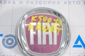 Эмблема переднего бампера Fiat 500 12-19 трещина