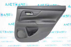 Обшивка двери карточка задняя правая Nissan Altima 13-18 черн, царапина