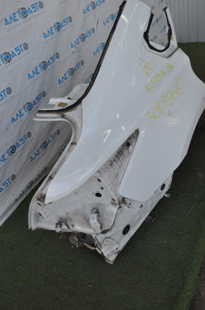 Четверть крыло задняя правая Nissan Altima 16-18 рест белая
