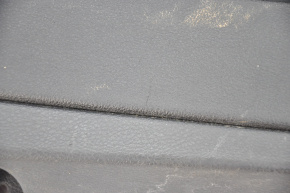 Обшивка двери карточка передняя левая VW CC 08-17 черн с беж вставкой кожа, подлокотник кожа, молдинг сер царап глянец, царапины