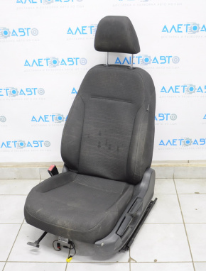 Водительское сидение VW Jetta 11-18 USA без airbag, механич, тряпка черн, под химчистку