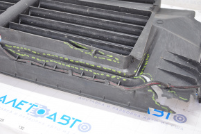 Жалюзи дефлектор радиатора в сборе Ford Focus mk3 15-18 2.0 рест, с моторчиком, надрывы