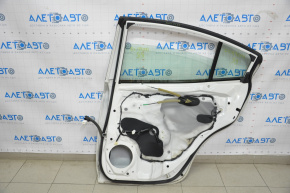 Дверь голая задняя правая Subaru Impreza 4d 17- GK белый K1X, тычка