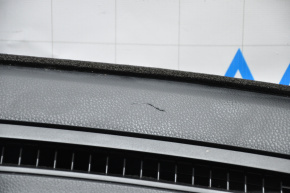 Торпедо передня панель без AIRBAG Toyota Highlander 14-19 черн, подряпин, тички та надрив на шкірі