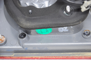 Фонарь внутренний крышка багажника правый Chevrolet Cruze 11-15 неоригинал