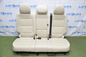 Задний ряд сидений 2 ряд VW Tiguan 09-17 кожа беж, трещина в накладке ремня