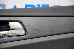 Обшивка двери карточка передняя правая Hyundai Sonata 11-15 черн с сер вставкой кожа, подлокотник кожа, черн молдинг структура, царапины, затерта накладка