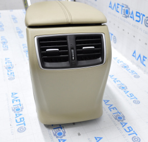 Консоль центральна підлокітник Acura TLX 15- шкіра беж, подряпини, побілів пластик