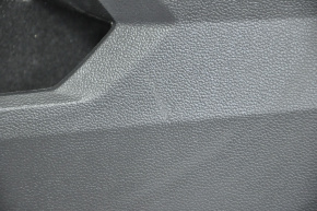 Обшивка двери карточка передняя правая VW Tiguan 18- черн, царап
