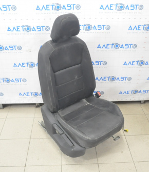 Пассажирское сидение VW Tiguan 18- без airbag, механич, кожа черн, обгоревший подголовник