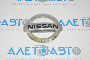 Эмблема NISSAN крышки багажника Nissan Altima 16-18