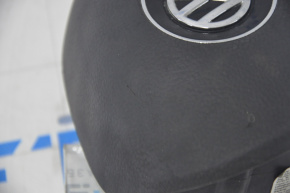 Подушка безопасности airbag в руль водительская VW Tiguan 18- черная, царапина, ржавый пиропатрон