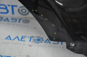 Крыло переднее правое Lexus CT200h 11-17 черный 212 тычки