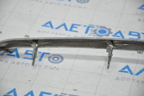 Хром накладка решетки радиатора grill Lexus CT200h 11-13 дорест полез хром, слом креп