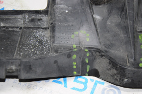 Дефлектор радиатора правый Toyota Prius 20 04-09 трещины