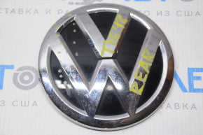 Эмблема "VW" задняя VW Tiguan 18- царапина