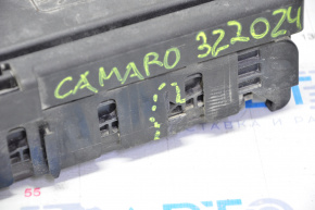 Блок предохранителей подкапотный Chevrolet Camaro 16- 6.2 надлом