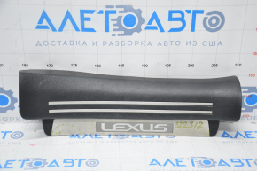 Накладка порога задняя правая Lexus LS460 LS600h 07-12 чёрная потерта,тычки на хроме