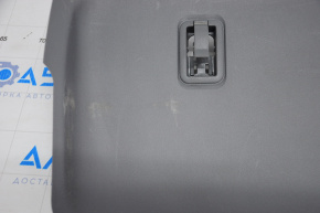 Накладка отвору багажника Toyota Sienna 11-сер, подряпини