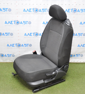 Водійське сидіння VW Beetle 12- без airbag, механіч, ганчірка чорн з сірою вставкою