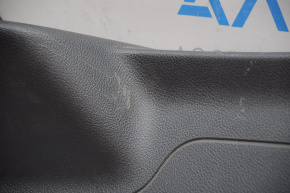Обшивка двери багажника нижняя Ford Focus mk3 11-14 дорест 5d черн слом креп царапины