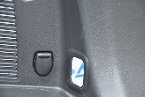 Обшивка арки правая Nissan Rogue 14-20 черн под 3 ряда, надлом, потерта