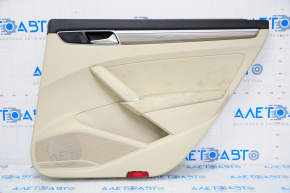 Обшивка дверей картка зад прав VW Passat b8 16-19 USA беж, під чищення, злам креп, дефект шкіри