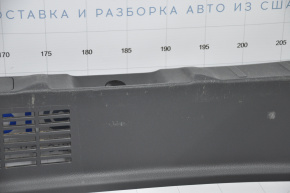 Накладка проема багажника Mitsubishi Outlander 14-21 слом креп, царапины, потерта