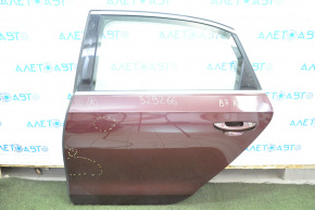 Дверь в сборе задняя левая VW Passat b7 12-15 USA красный LQ3Z, вмятинки
