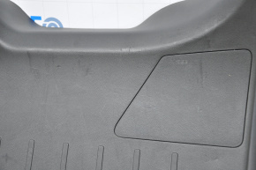 Обшивка двери багажника низ GMC Terrain 10-17 черн,слом креп, царапины, вмятина, потерта