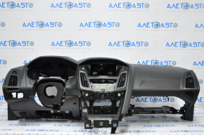Торпедо передняя панель с AIRBAG Ford Focus mk3 15-18 рест черн с накл слом креп протерт