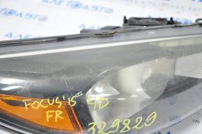 Фара передняя правая голая Ford Focus mk3 15-18 рест галоген темная,под полировку