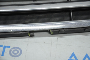 Решітка радіатора grill з емблемою Hyundai Sonata 15-17 SE хром, шаром креп, надувся хром, тички