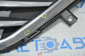 Решетка радиатора grill с эмблемой Hyundai Sonata 15-17 SE хром,слом креп,вздулся хром,тычки