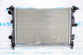 Радиатор охлаждения вода Fiat 500X 16-18 с доп охл примят