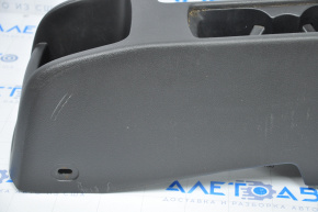 Консоль центральна підсклянник Ford Focus mk3 15-18 рест, чорний, подряпини, потерта