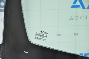 Лобовое стекло Hyundai Sonata 15-19 песок