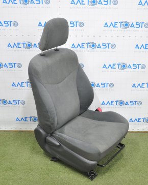 Пасажирське сидіння Toyota Prius V 12-17 без airbag, механіч, велюр темно-сіре