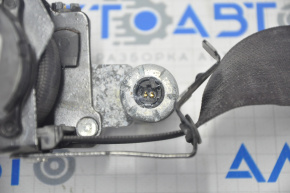 Пассажирский ремень безопасности Ford Fusion mk5 13-16 черн, сломана фишка, ржавый пиропатрон