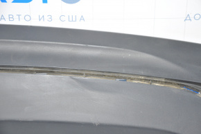 Накладка заднего бампера Chrysler 200 15-17 под 1 трубу структура,слом креп,царапины,примята