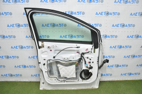 Дверь голая передняя левая Ford Escape MK3 13- белый YZ вмятины, тычки