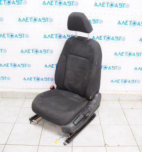 Водійське сидіння VW Jetta 11-18 USA без airbag, механіч, ганчірка чорний, під хімчистку