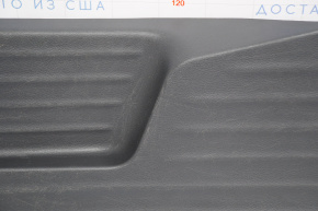 Накладка порога внутр задняя правая Nissan Pathfinder 13-20 черн, затерта, надлом креп