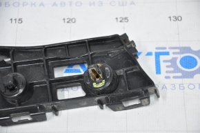 Кріплення переднього бампера ліве Toyota Prius 30 10-15 злам креп